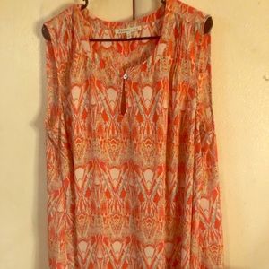 Sleeveless comfortable flowing top